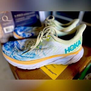 Hoka Clifton